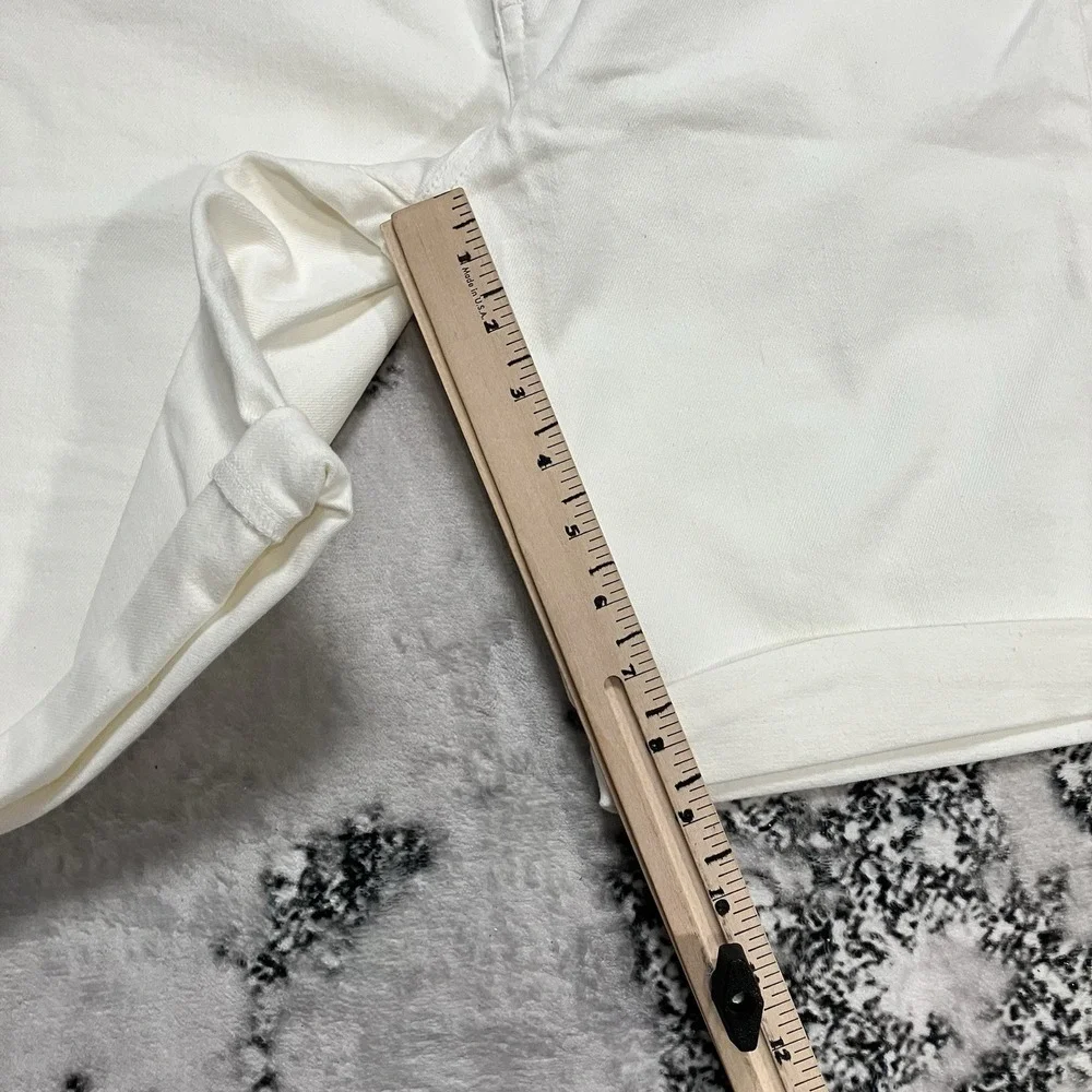 Gap Denim 9 Inch Bermuda Shorts White Womens Size‎ 8 29 Mid Rise Cuffed Hem
